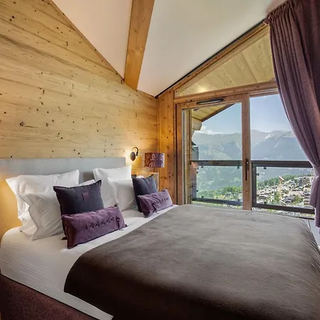 Luxury Penthouse - Panoramic Views, Walkway Balcony, Private Floor * Courchevel